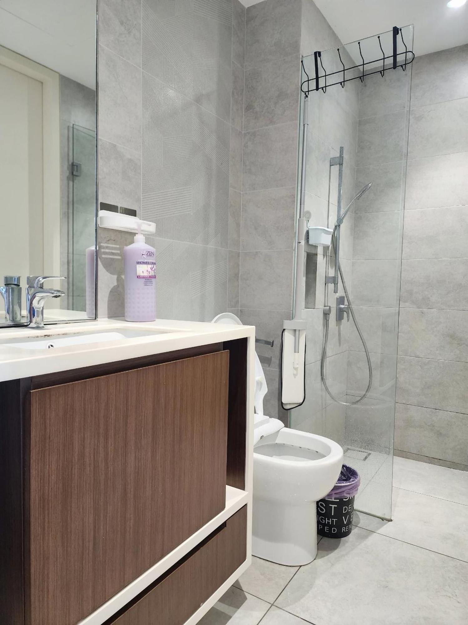 Apartment Hill10 Icity Uitm 1q 1sbed 3guest 1parking H34 *